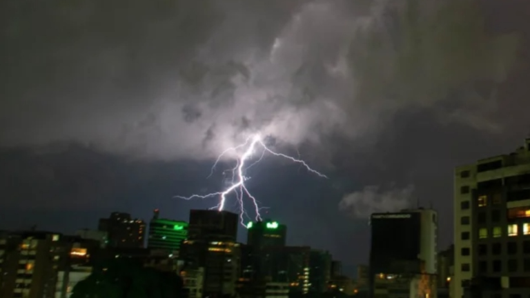 Onda tropical 26 llegó al país, generará nubosidad y lluvias en estos estados