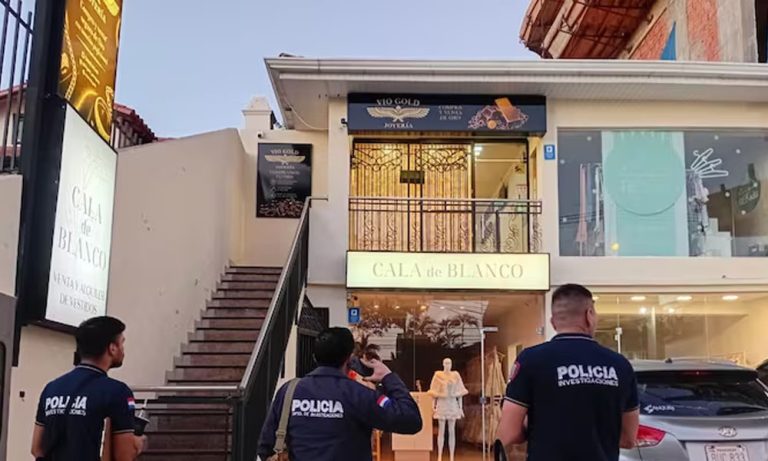 Abren un boquete y roban G. 500 millones de una joyería en Asunción