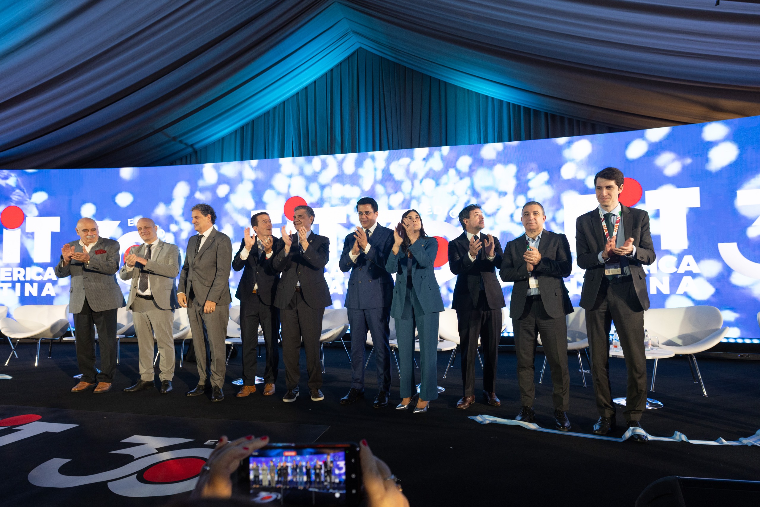 Aerolíneas Argentinas presentó en FIT 2026 su oferta para la temporada de verano Aerolíneas Argentinas presentó en FIT 2026 su oferta para la temporada de verano
