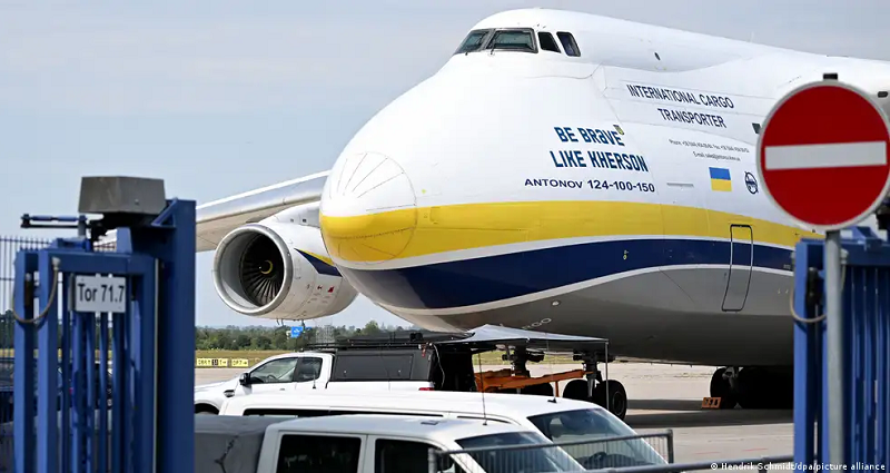 ALEMANIA EN ALERTA MÁXIMA «ESCENARIO DE ATAQUE HÍBRIDO»: Hallan un dron explosivo en aeropuerto ALEMANIA EN ALERTA MÁXIMA «ESCENARIO DE ATAQUE HÍBRIDO»: Hallan un dron explosivo en aeropuerto