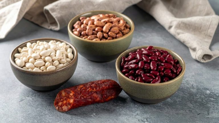 Alubias con Chorizo: La Receta que Siempre Sale Bien