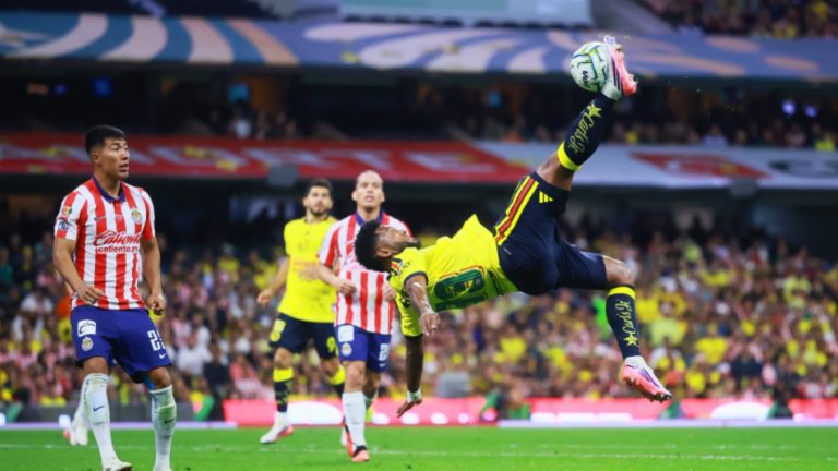 América y Chivas firman un empate épico en el Clásico Nacional