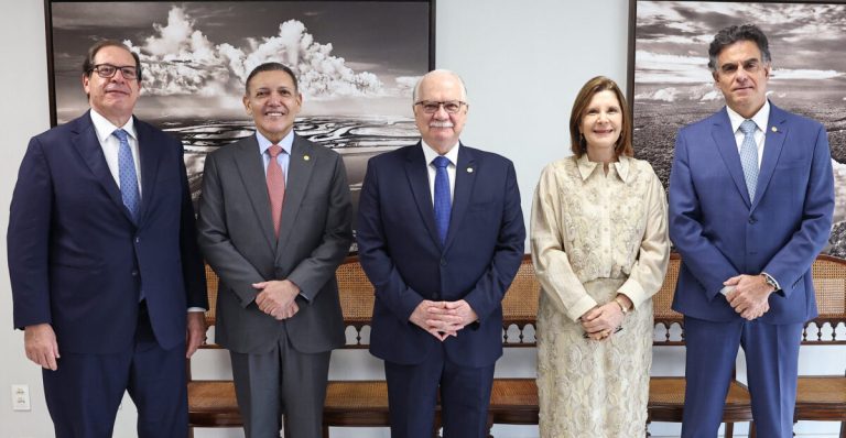 Brasil — Fachin reúne presidentes de tribunais superiores para discutir desafios comuns do Judiciário