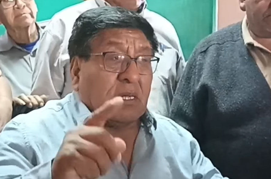 Chóferes reportan un «exitoso» primer día de Paro Nacional y evalúan un indefinido || El sector evalúa el acatamiento de la medida y anuncia que asistirá a la reunión convocada por el Gobierno. Chóferes reportan un «exitoso» primer día de Paro Nacional y evalúan un indefinido || El sector evalúa el acatamiento de la medida y anuncia que asistirá a la reunión convocada por el Gobierno.