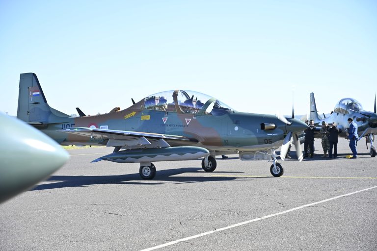 Combustible de aviación: los llamativos cambios de Petropar en millonaria licitación