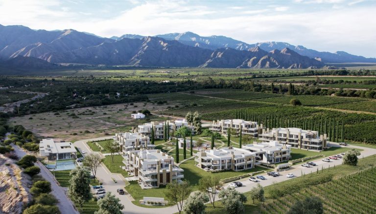 Construyen un desarrollo residencial entre los viñedos de una bodega de 170 años y no es en Mendoza