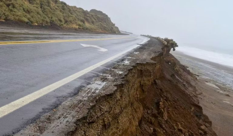Cortaron un tramo de la ruta entre Caleta Olivia y Comodoro
