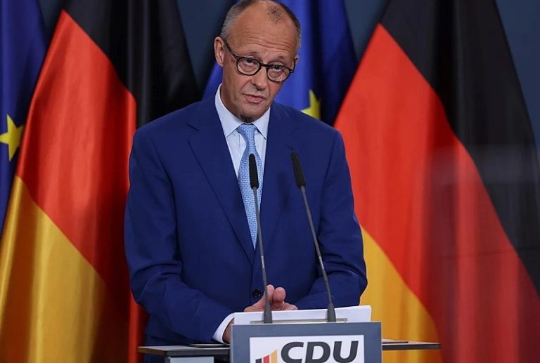 DEBACLE ELECTORAL DEL CANCILLER DE ALEMANIA: Friedrich Merz reconoce el desastre, pero no dimite