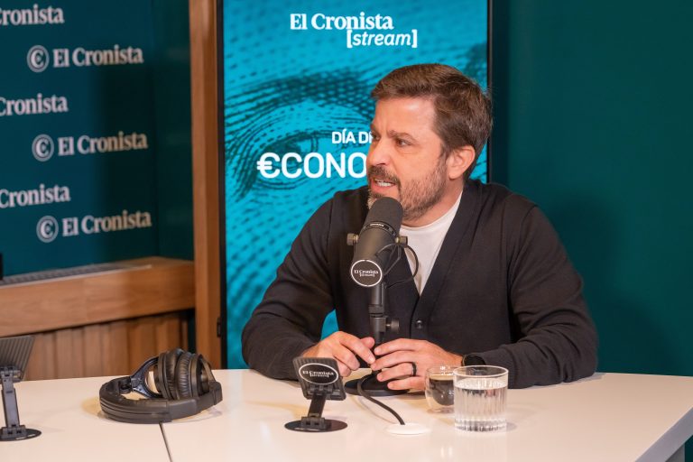 Debate clave entre economistas: el “error garrafal” que Tetaz le critica a Milei y el contrapunto por el cepo