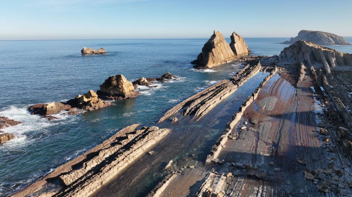 Desaceleración del AMOC: impacto del cambio climático en la circulación oceánica del Atlántico Norte Desaceleración del AMOC: impacto del cambio climático en la circulación oceánica del Atlántico Norte