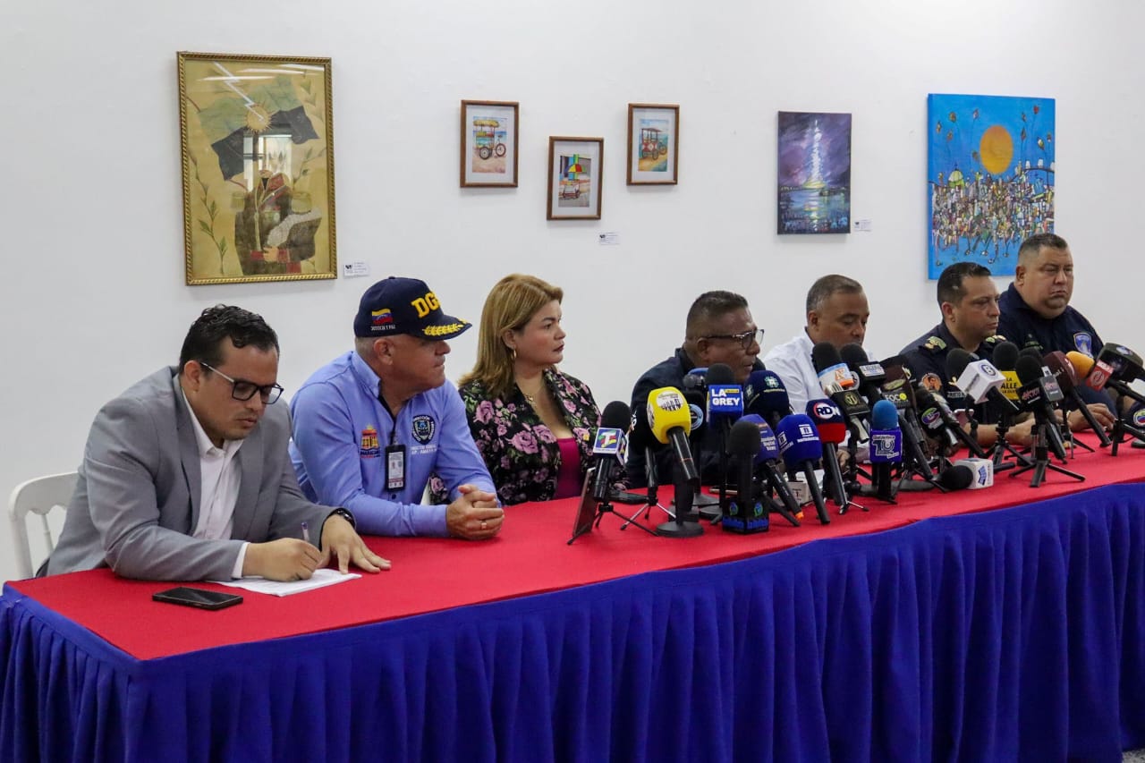 Desirée Fernández: «Nueva ordenanza ambiental nos convierte en referencia para el resto de Venezuela» Desirée Fernández: «Nueva ordenanza ambiental nos convierte en referencia para el resto de Venezuela»