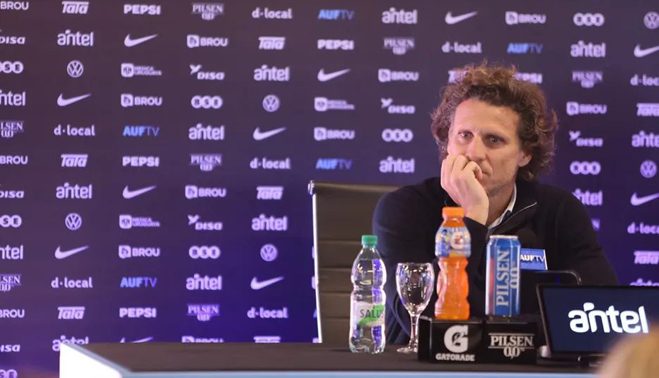 DIEGO FORLÁN HABLÓ PREVIO AL VIAJE DE LA SELECCIÓN Y EXPLICÓ LA AUSENCIA DE LUIS SUÁREZ