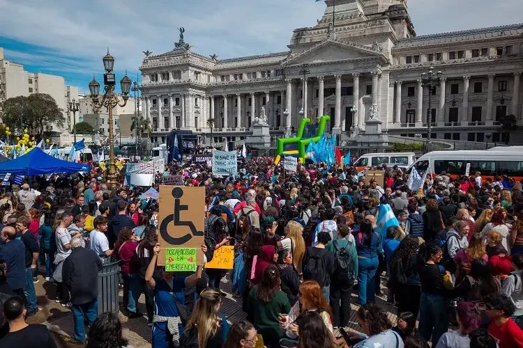 Discapacidad: la oposición va por la prórroga de la emergencia y el LLA negocia contrarreloj con sus aliados
