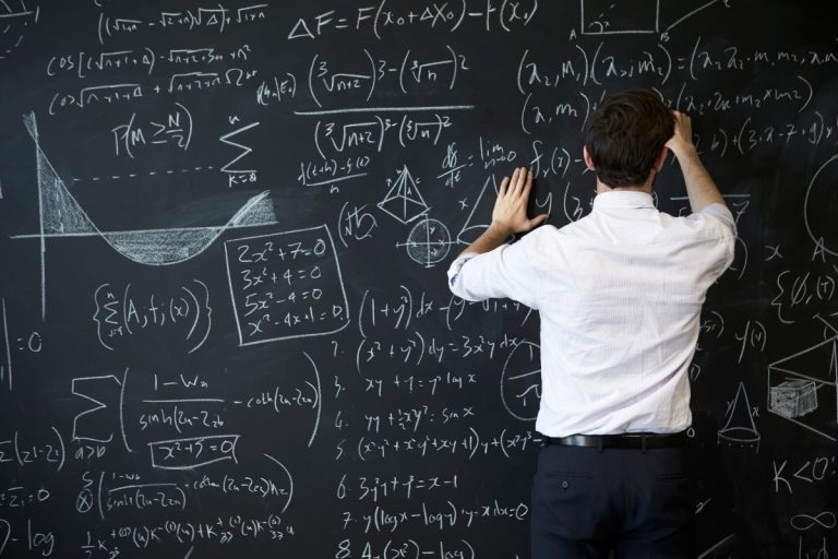 Ecuador — ¿Por qué los matemáticos aún no validan la solución de OpenAI al problema del milenio?