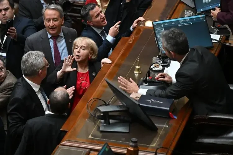 El Gobierno busca desactivar la polémica por discapacidad y negocia cambios al Presupuesto 2027