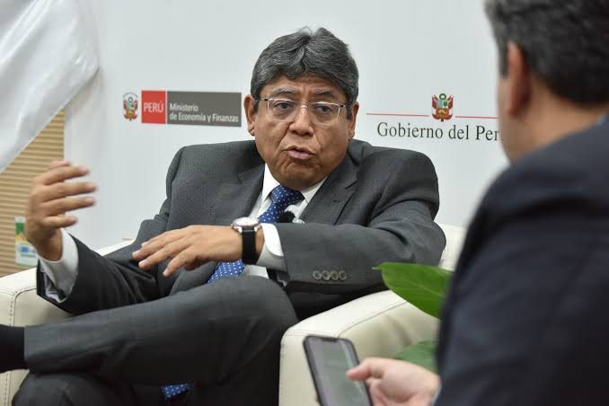 Elmer Cuba plantea acudir al Congreso si no obtiene facultades