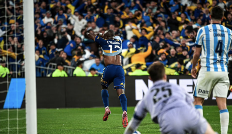Enner Valencia marca ‘hat-trick’ y clasifica a Boca Juniors a semifinales de Copa Argentina