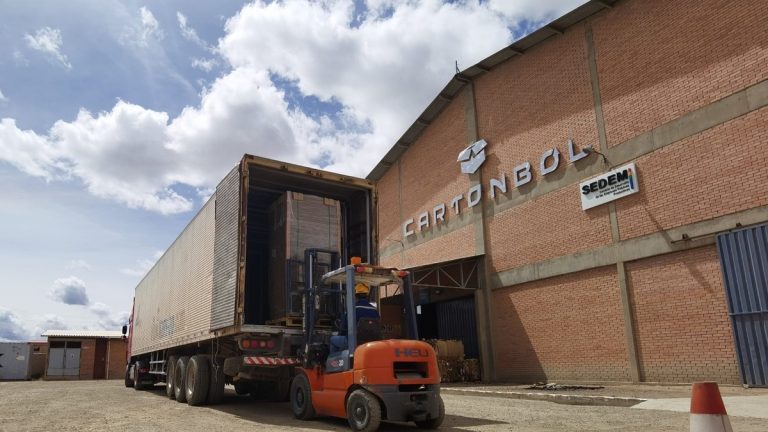 Federación de Mineros se declara en emergencia contra la privatización de empresas estatales || Asimismo, el sector minero ha exigido que se respeten las empresas ya constituidas y ha rechazado cualquier intento de privatización.