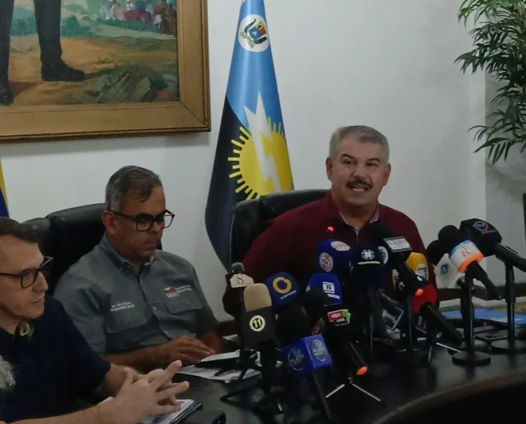 Gobernador Luis Caldera encabezó reunión de servicios públicos con el Estado Mayor para impulsar plan de contingencia ante el impacto del "Súper Niño" en el Zulia