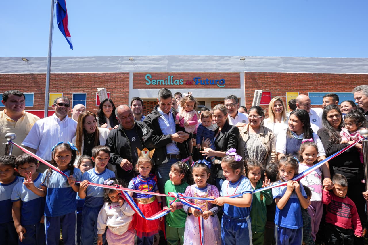 Gobierno inaugura el CAIPI “semillas del futuro” en San Estanislao Gobierno inaugura el CAIPI “semillas del futuro” en San Estanislao