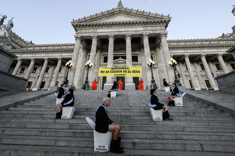 Greenpeace tras la audiencia de apelación por sus activistas procesados: “Protestar no es un delito”