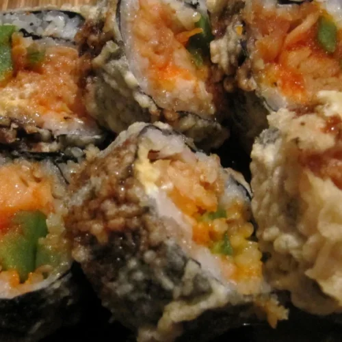 Hot Roll: O Que é e Como Fazer Sushi Frito em Casa