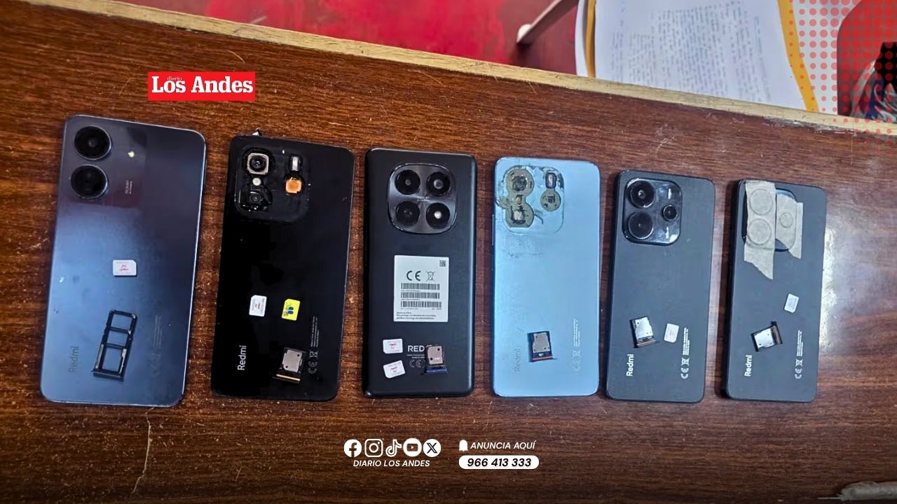 Incautan droga, celulares y armas blancas durante requisa en penal de Socabaya Incautan droga, celulares y armas blancas durante requisa en penal de Socabaya