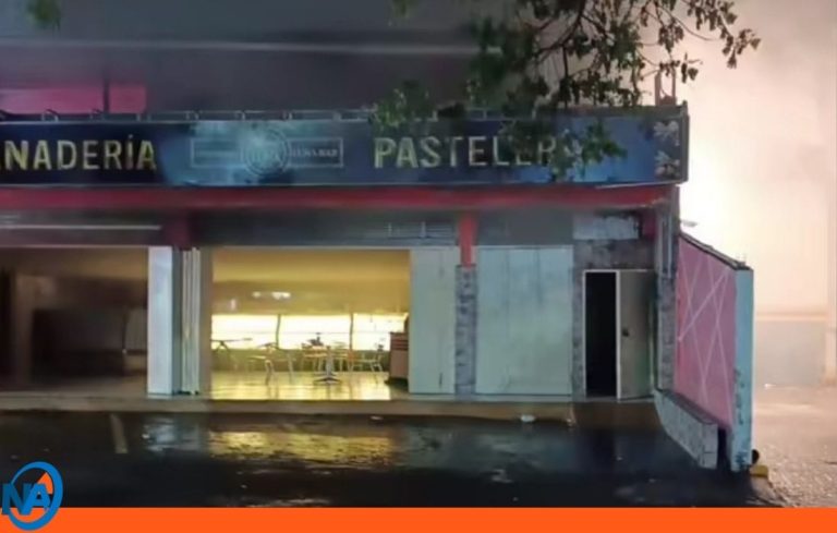 Incendio consume panadería en Maracay