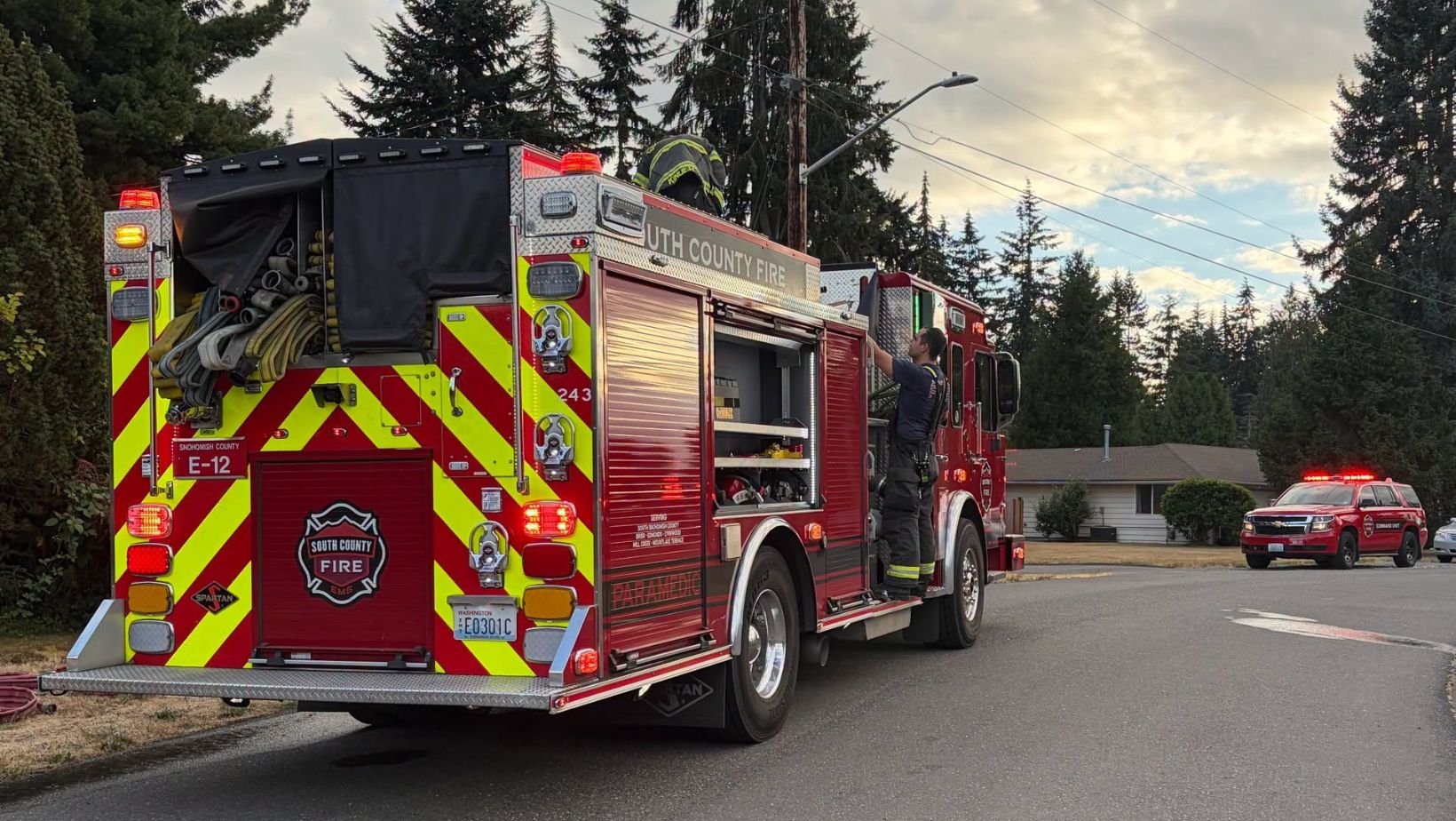 Jornada comunitaria: bomberos en Lynnwood enseñan cómo prevenir incendios