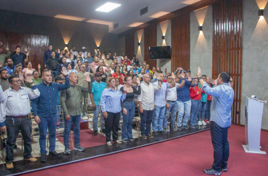 Juramentados y activos gabinetes municipales de servicios públicos en Falcón