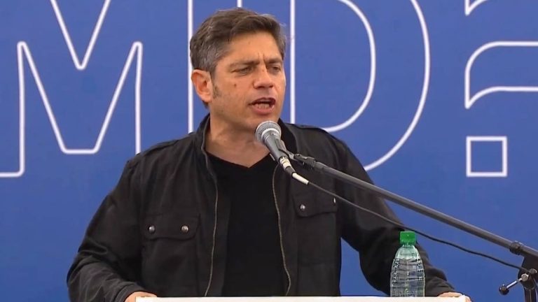 ¿Kicillof candidato? Mensaje a la interna peronista y “cuenten conmigo” para terminar con el modelo Milei