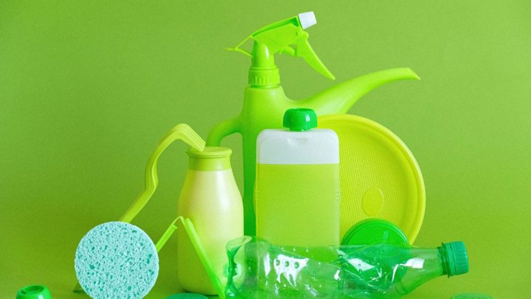 La directiva contra el ecopostureo ya se aplica: ¿qué cambia en las etiquetas verdes?