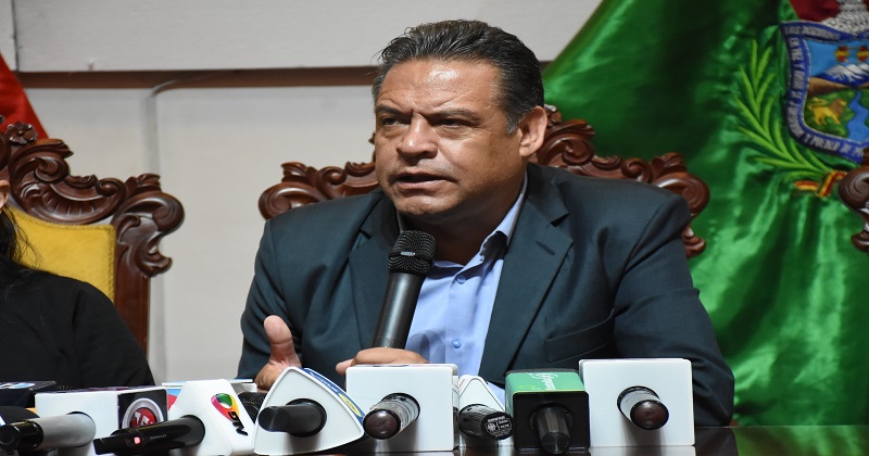 “La mayoría del transporte interprovincial funciona con gasolina o gas y no debería subir sus tarifas”, afirma Revilla “La mayoría del transporte interprovincial funciona con gasolina o gas y no debería subir sus tarifas”, afirma Revilla