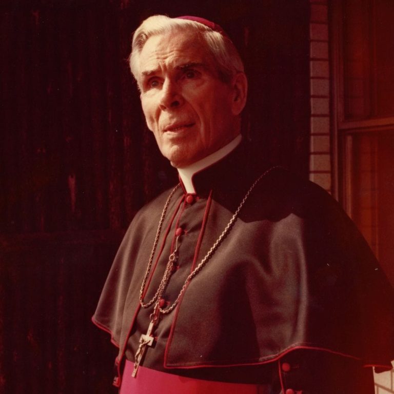 La profecía de Fulton Sheen sobre el anticristo y sus trucos para seducir al mundo