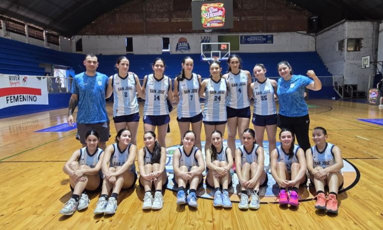 Las ovetenses Kenya Giménez y Luana Bottrel van por el título internacional de básquet