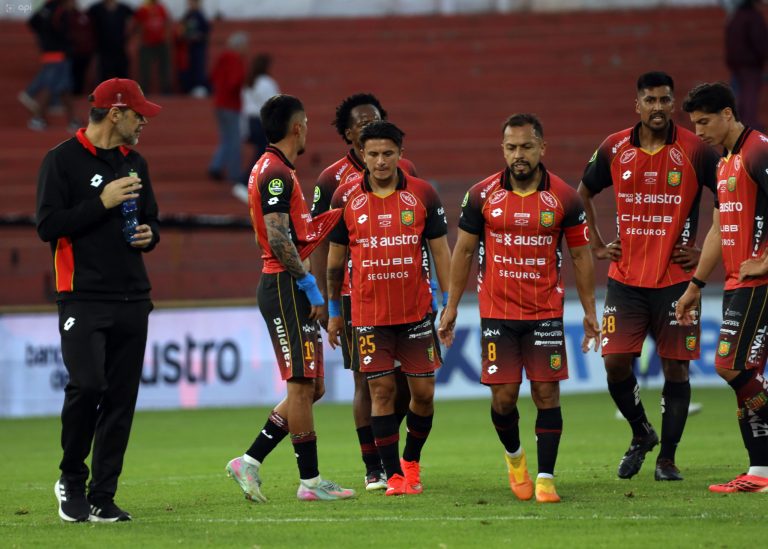 Manuel Vega advierte sobre el futuro de Deportivo Cuenca
