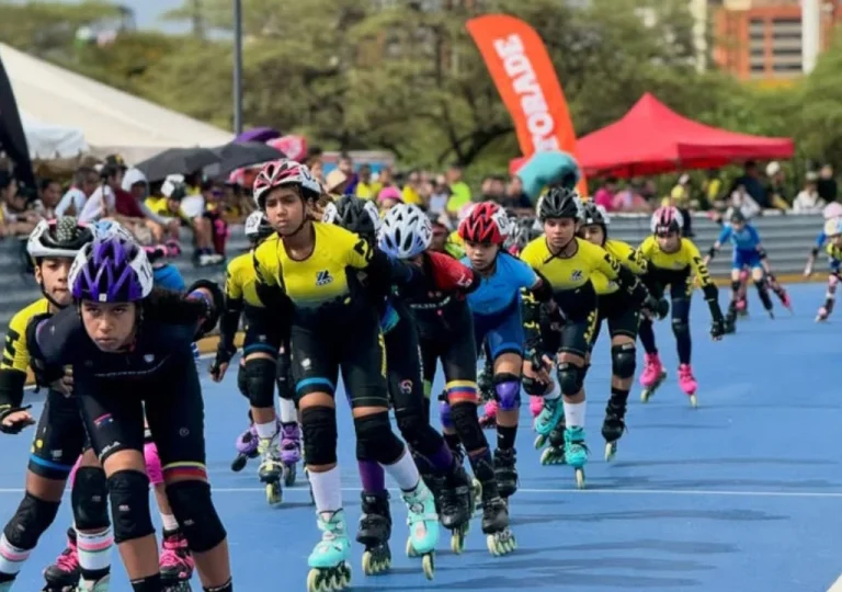 Más de 300 rollers de siete estados bautizaron el Patinódromo Alfredo León Moreno de la Vereda