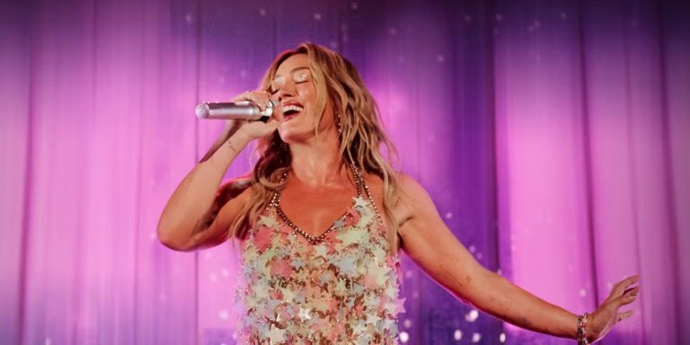 Partiu São Paulo? Hilary Duff volta ao Brasil com turnê mundial após quase 20 anos