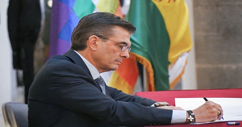 Paz promulga la modificación a la Ley 492 para destrabar y financiar proyectos regionales Paz promulga la modificación a la Ley 492 para destrabar y financiar proyectos regionales