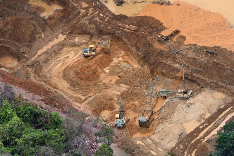 PL dos Minerais Críticos é aprovado sem salvaguardas ambientais, alerta Greenpeace Brasil PL dos Minerais Críticos é aprovado sem salvaguardas ambientais, alerta Greenpeace Brasil