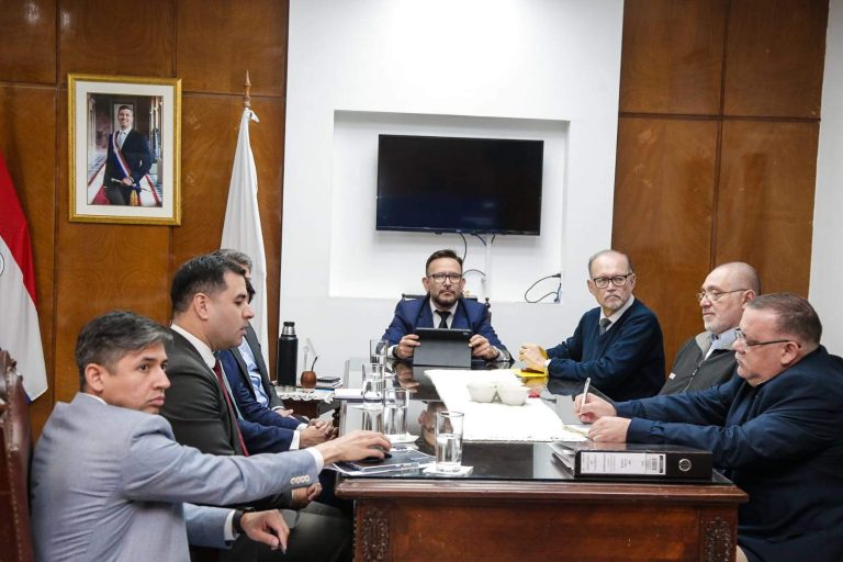 Propuestas de inversión de AFD para revitalizar los fondos jubilatorios del IPS