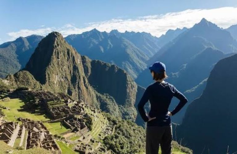 Turismo e inteligencia artificial: cómo mejorar el viaje y disfrutar la experiencia sin perder el encuentro humano