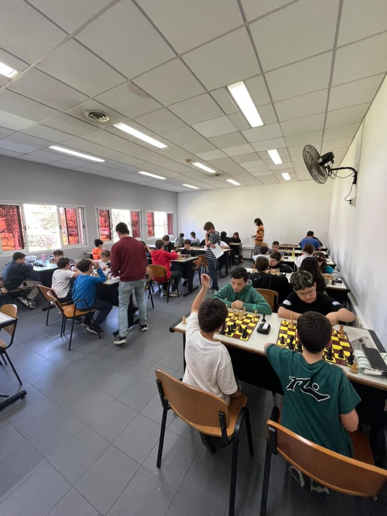 Una Jornada de Ajedrez y Emoción, en el Circuito Juvenil Norbonaerense