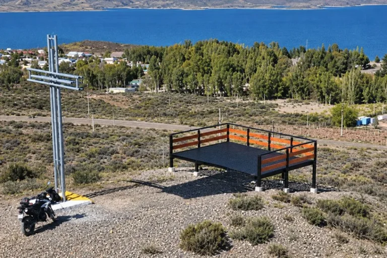 Villa El Chocón suma el Mirador de la Fe y amplía su propuesta turística