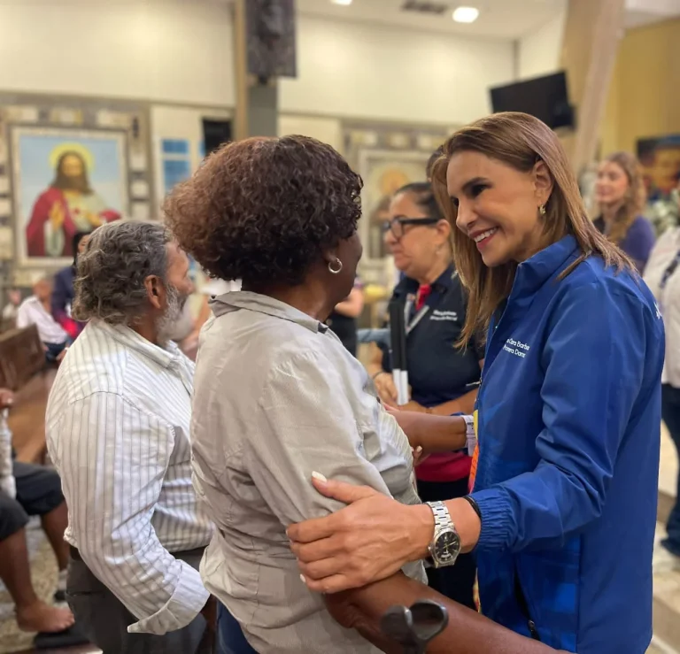 Ana Clara de Di Martino: “Para la Alcaldía de Maracaibo atender los abuelos y abuelas es un compromiso de amor”