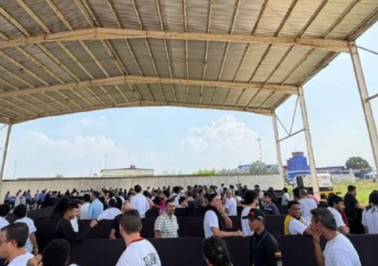 Más de 350 venezolanos retornaron al país procedentes de EE. UU. a través de Vuelta a la Patria