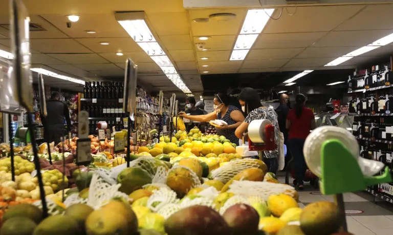Mercado projeta inflação de 5,3% para 2027 após eleição