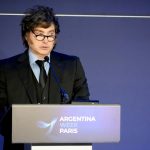 Milei aseguró que el Gobierno tiene una “bazuca de dólares” para enfrentar los “intentos golpistas”