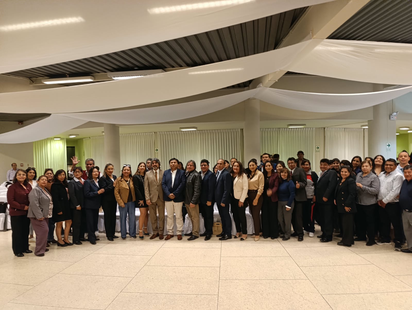 Perú -- Docentes reciben capacitación sobre inteligencia artificial