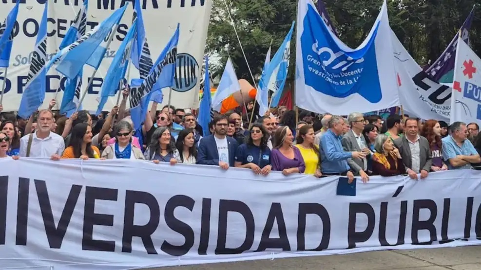 Universidades: docentes y no docentes paran 72 horas y reclaman al Gobierno por el financiamiento Universidades: docentes y no docentes paran 72 horas y reclaman al Gobierno por el financiamiento
